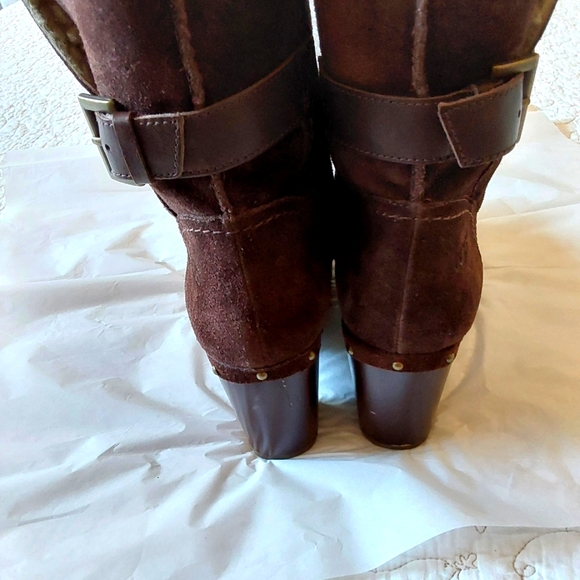 UGG Lynnea Brown Suade Wood heel Clog Boots Buckle Booties Size 7 In - Picture 4 of 13